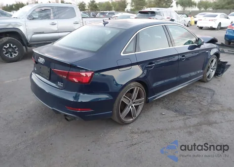 2018 Audi A3 2.0T Premium/2.0T Tech Premium z USA, uszkodzony, nr VIN WAUJ8GFF8J1049392